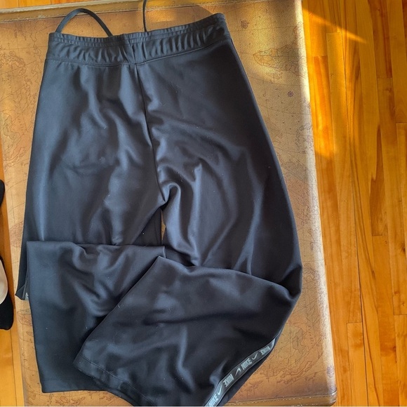 Nike Black Wide-Leg Pants with Side Stripe - Picture 8 of 8